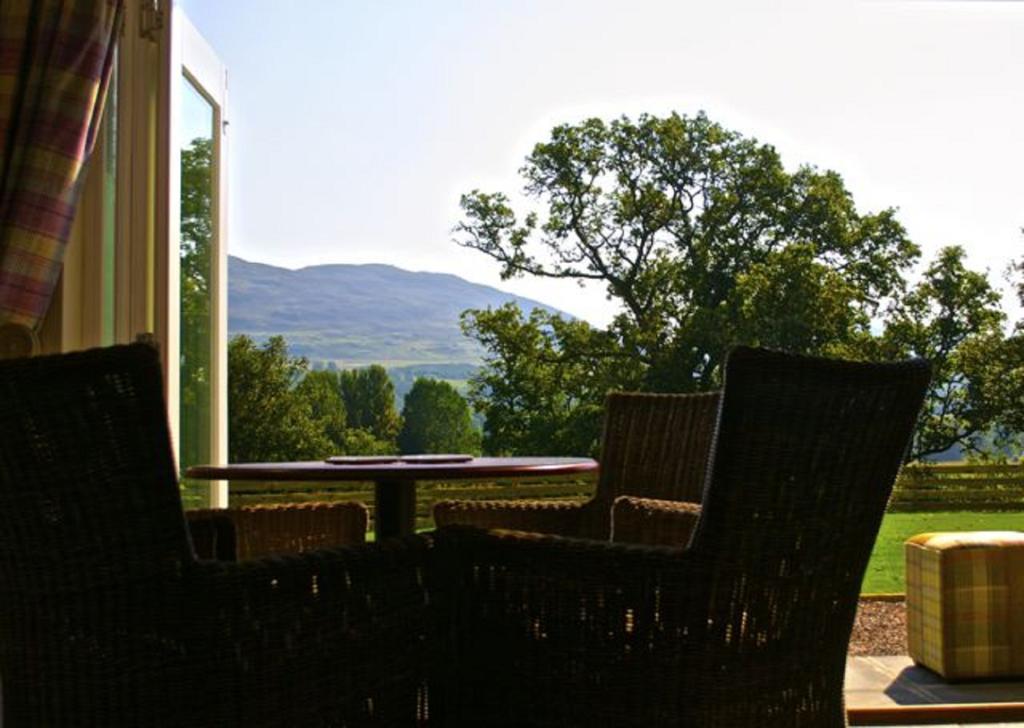 Loch Ness Guest House Fort Augustus Exterior photo